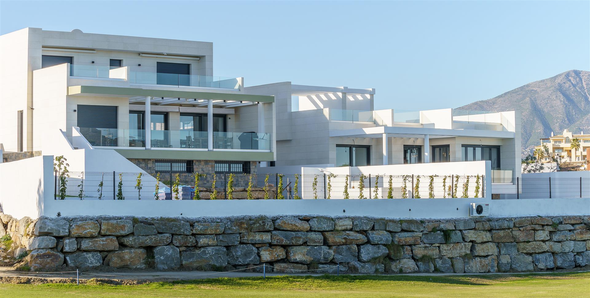 Villas for sale in Mijas Costa - MCO3388891
