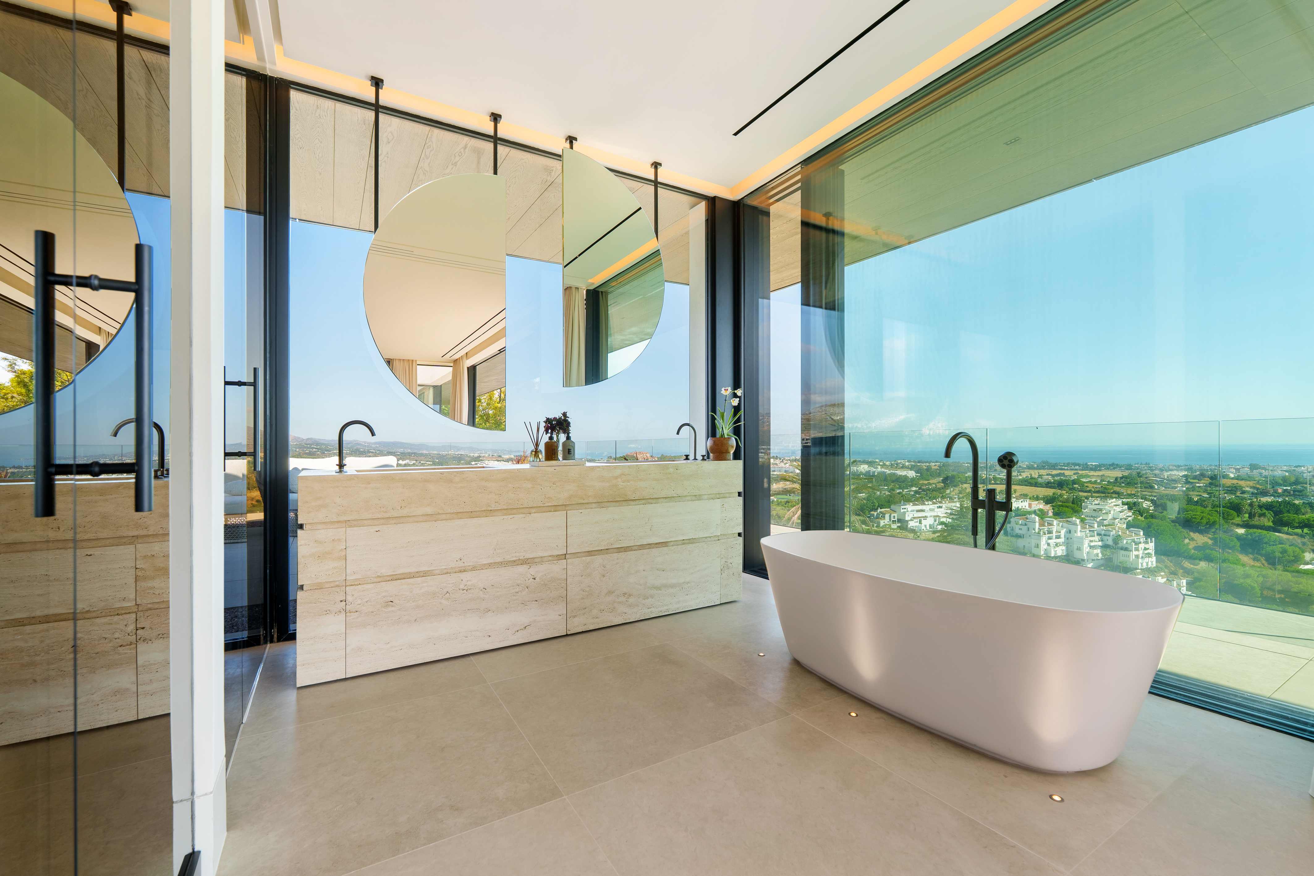 Detached Villa for sale in Benahavís - MCO3776017