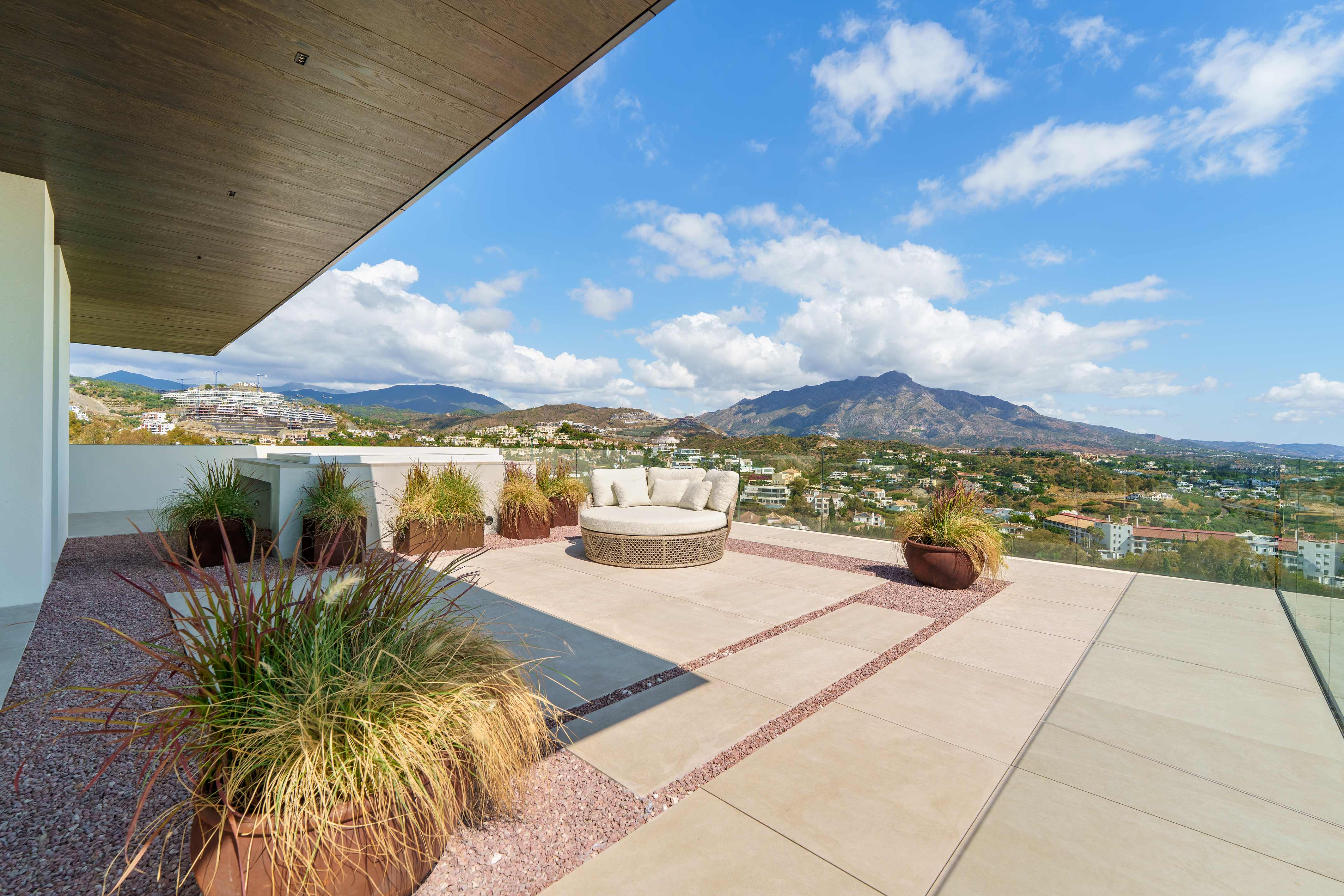 Detached Villa for sale in Benahavís - MCO3776017