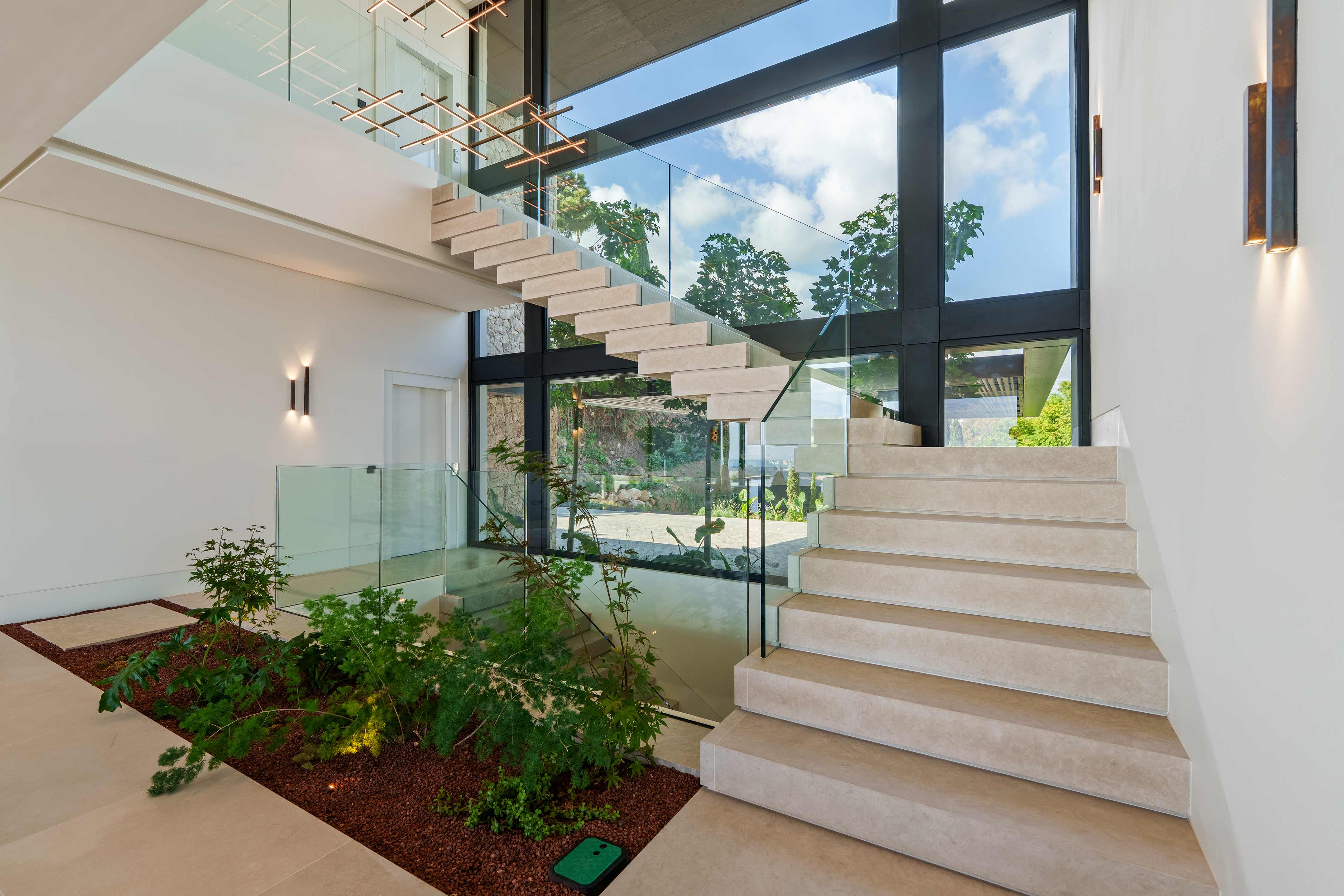 Detached Villa for sale in Benahavís - MCO3776017