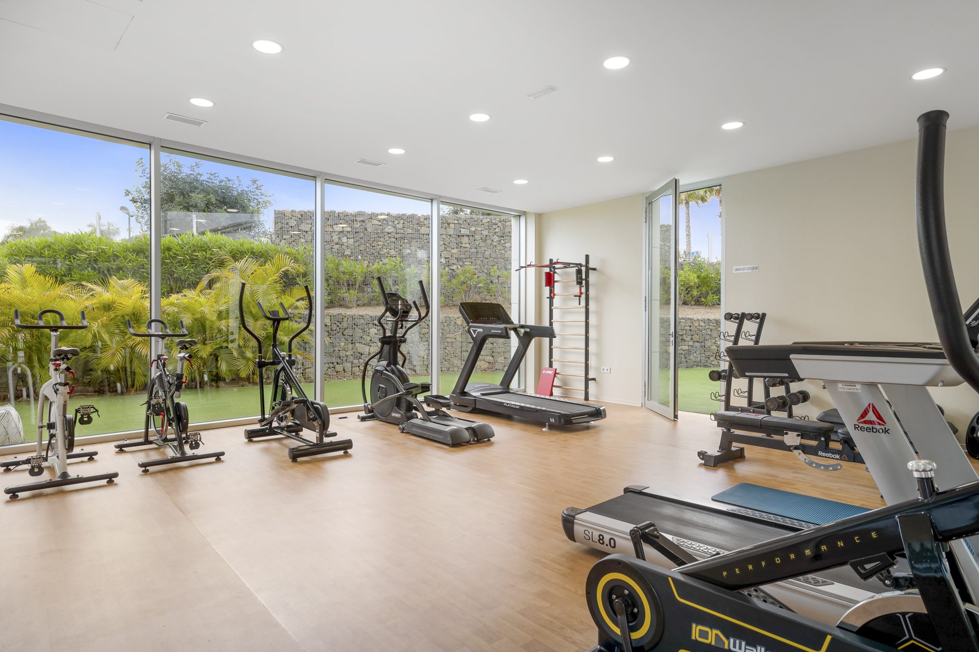 Lägenhet på mellanplan Till salu i Estepona - MC05351605