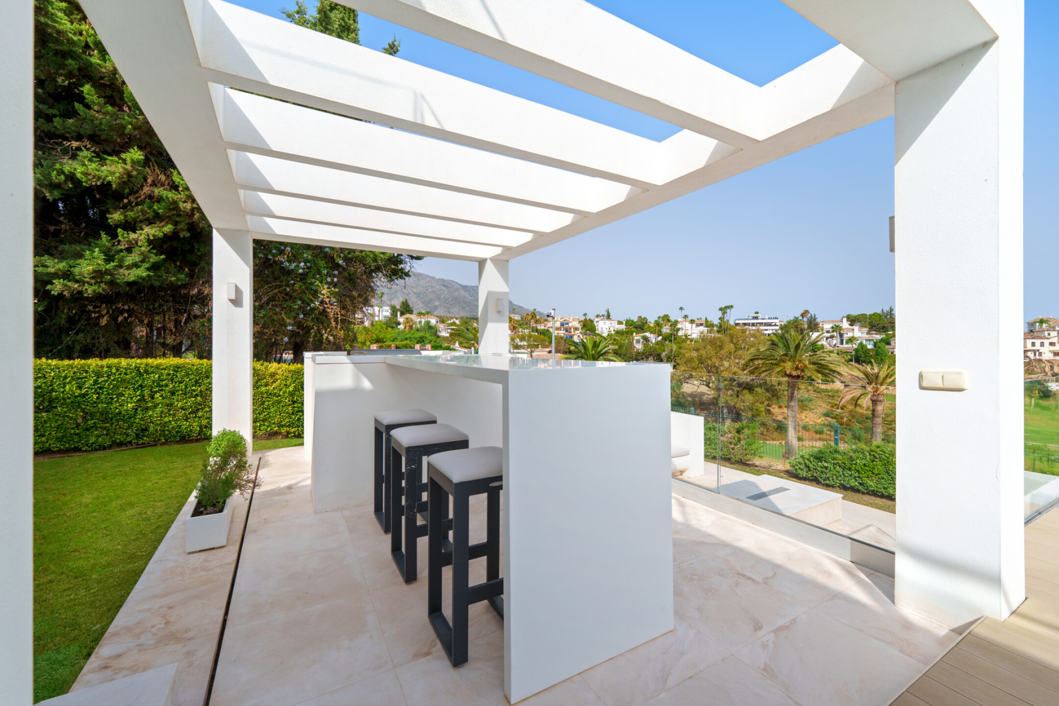 Villa Till salu i Nueva Andalucía - MCO6719241