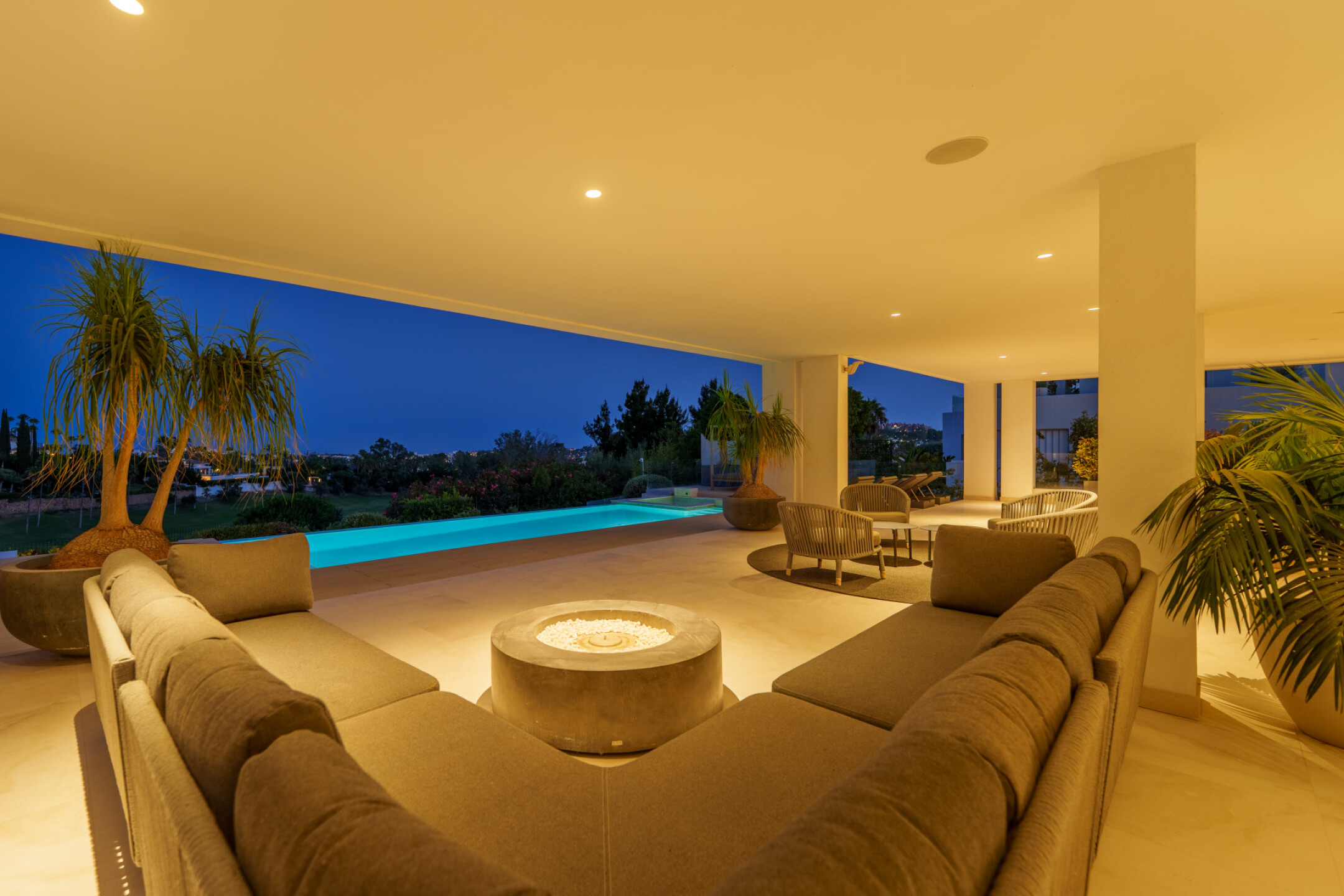 Villa Till salu i Nueva Andalucía - MCO6719241