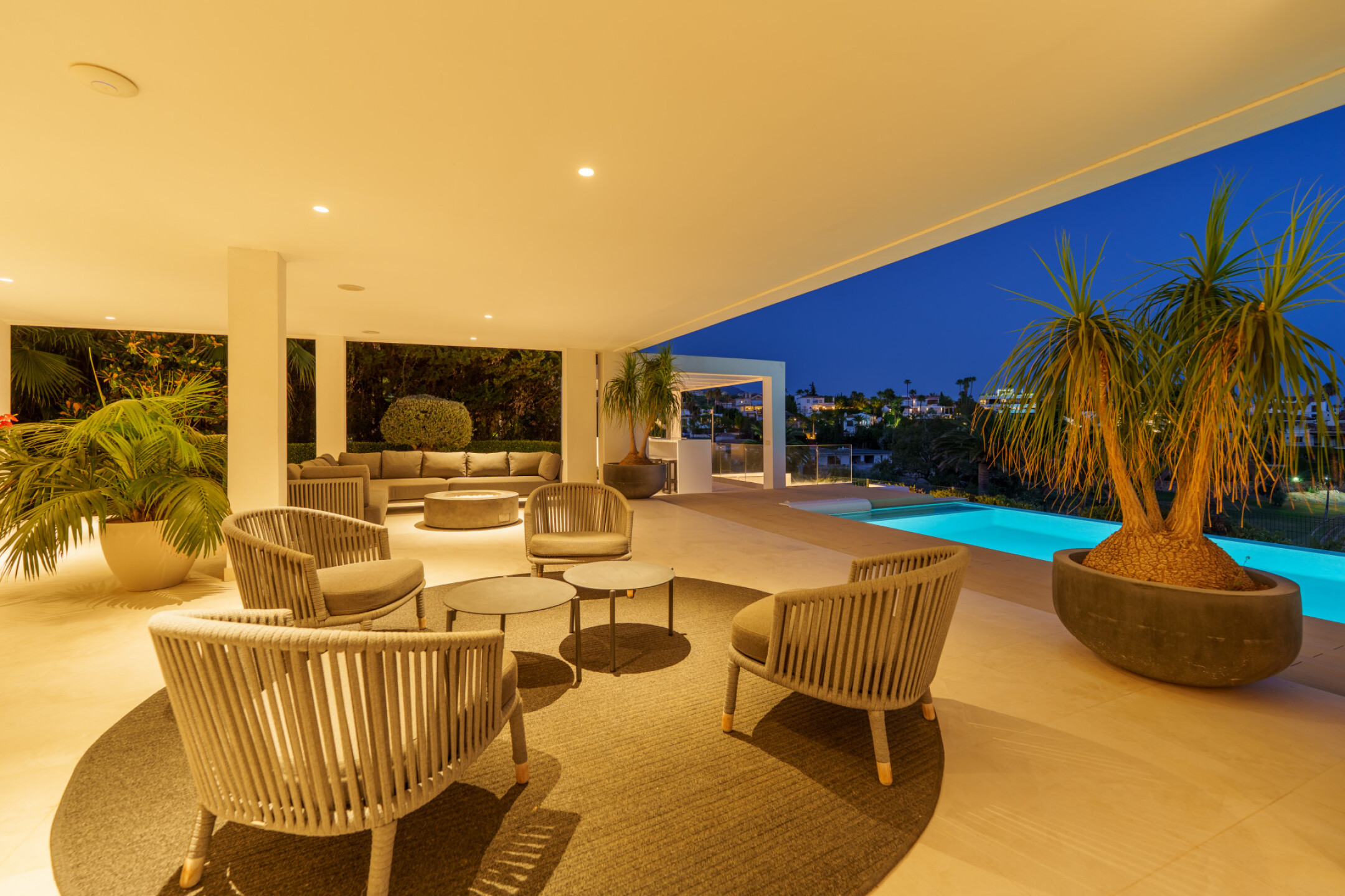 Villa Till salu i Nueva Andalucía - MCO6719241