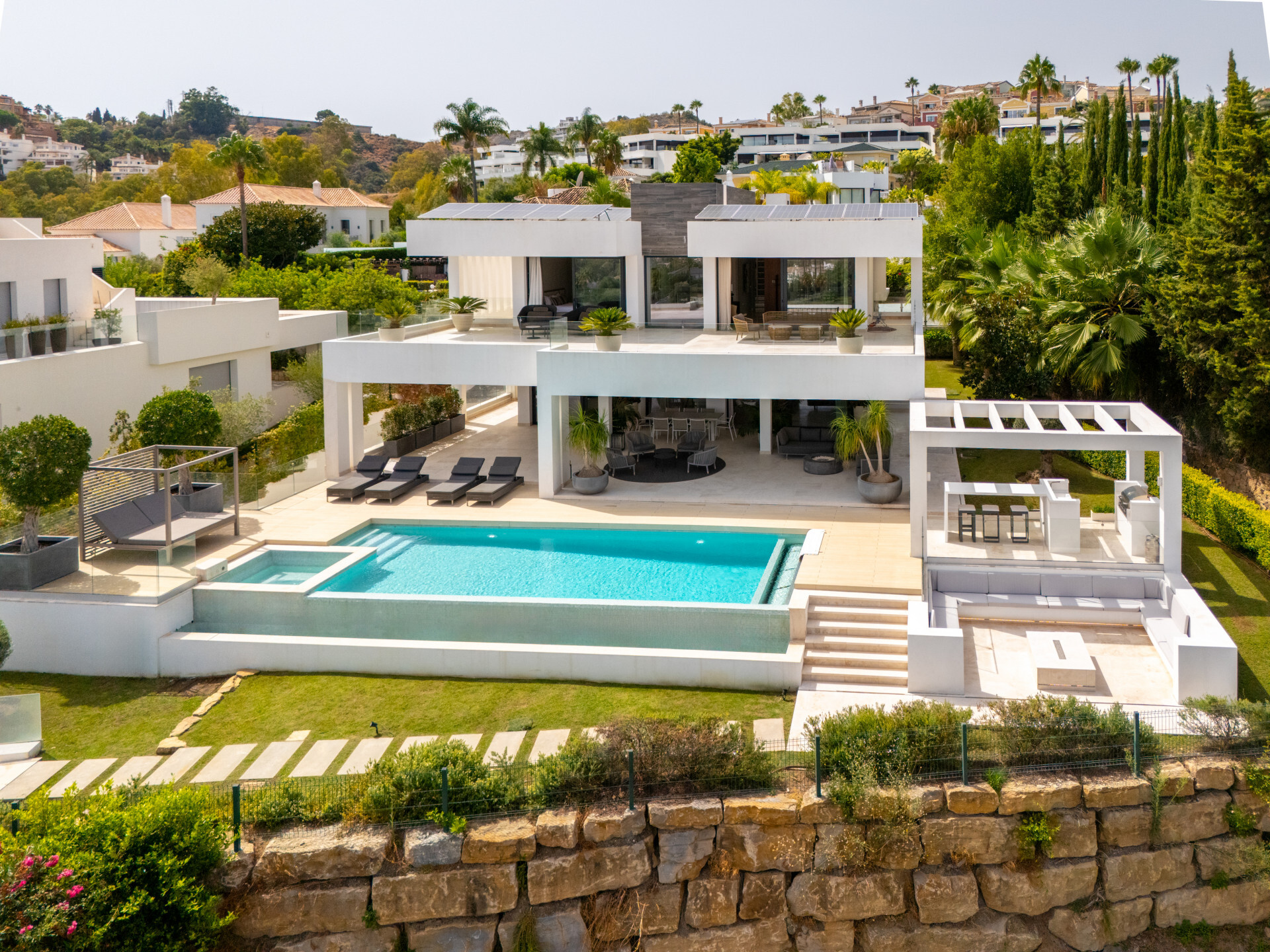 Villa Till salu i Nueva Andalucía - MCO6719241