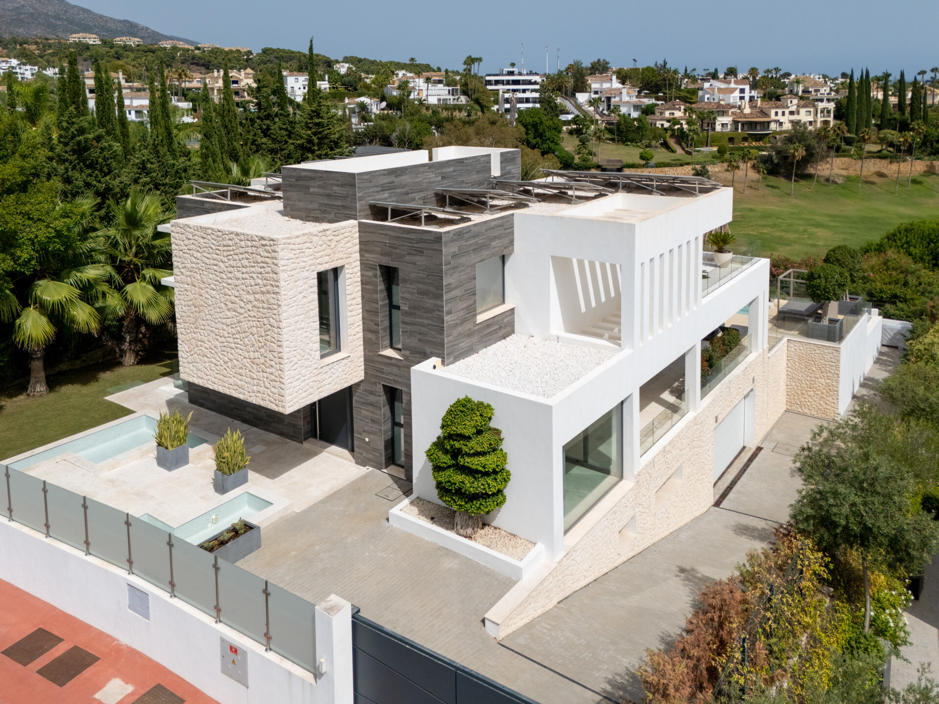 Villa Till salu i Nueva Andalucía - MCO6719241
