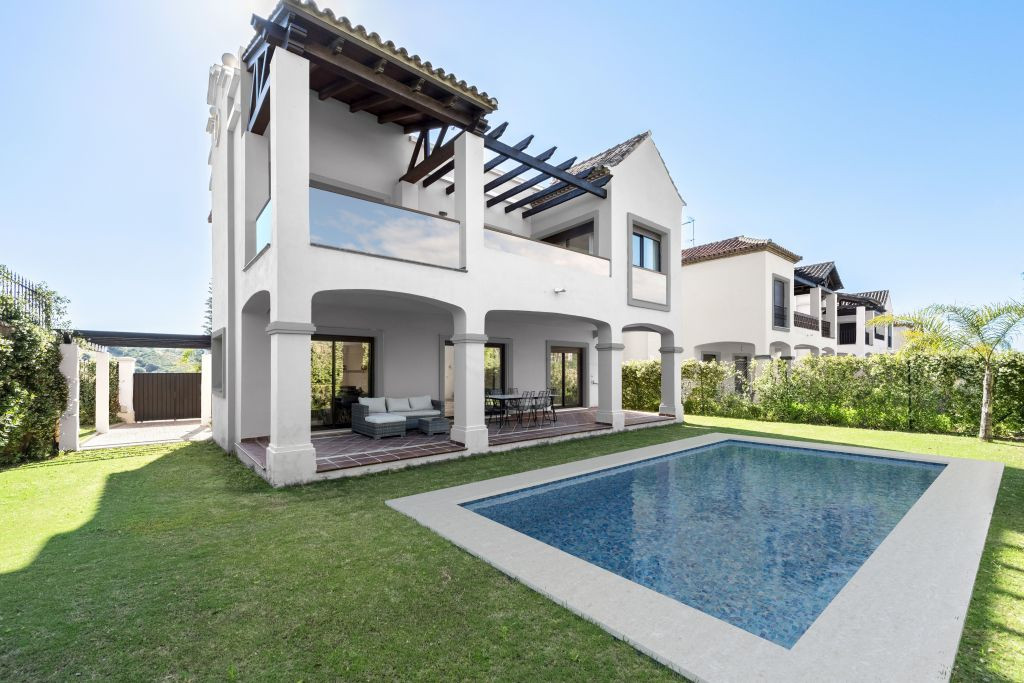 Villas en venta en Estepona - R4199623